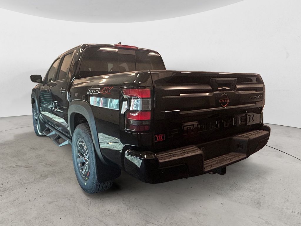 2026 Nissan Frontier PRO-4X photo 2