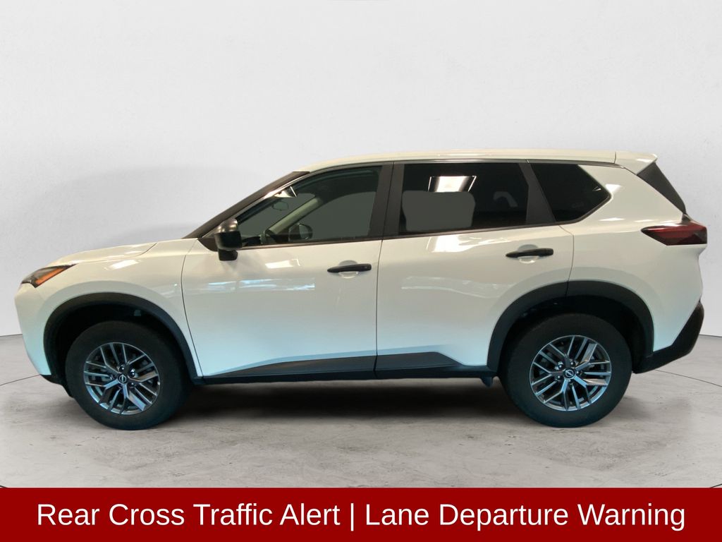 2023 Nissan Rogue S photo 2