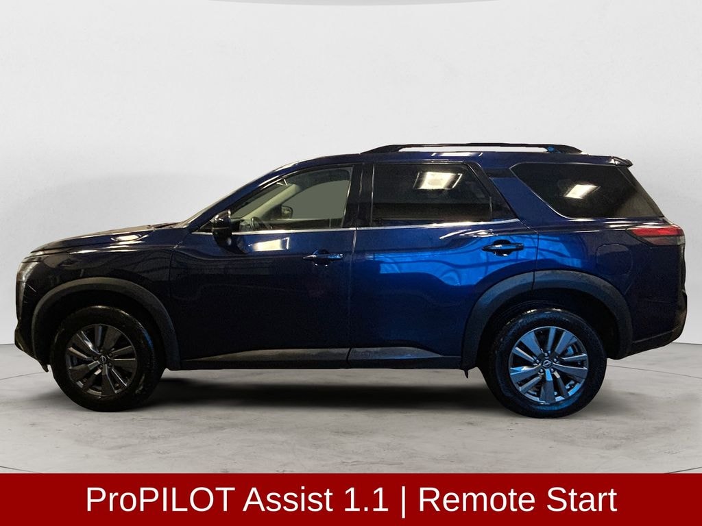 Used 2025 Nissan Pathfinder SV SUV