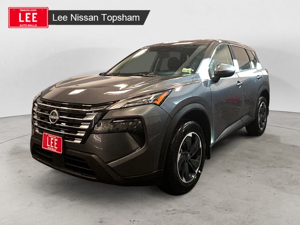 2026 Nissan Rogue SV's photo