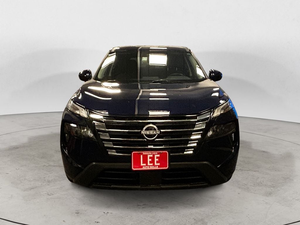 2025 Nissan Rogue SV - Photo 9