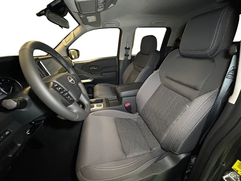 2026 Nissan Frontier SV - Photo 9