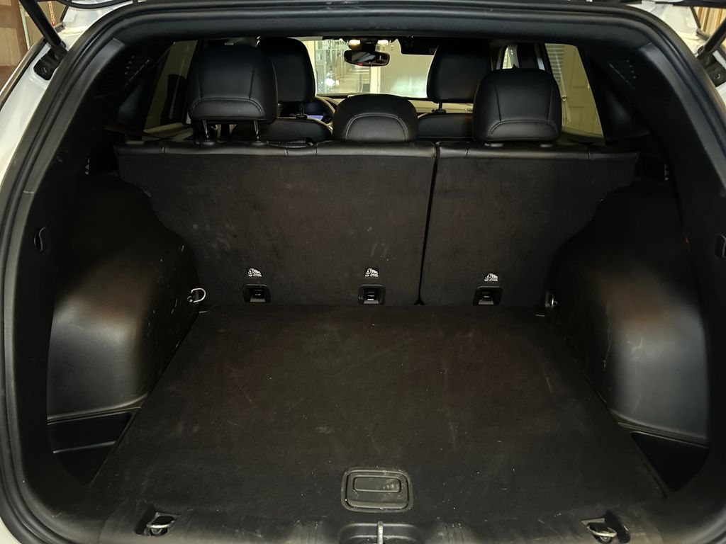 2025 Jeep Compass Limited - Photo 19