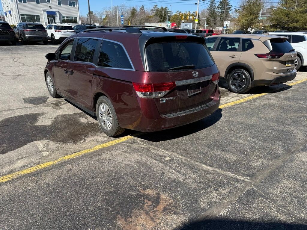 Used 2016 Honda Odyssey LX Van Passenger Van