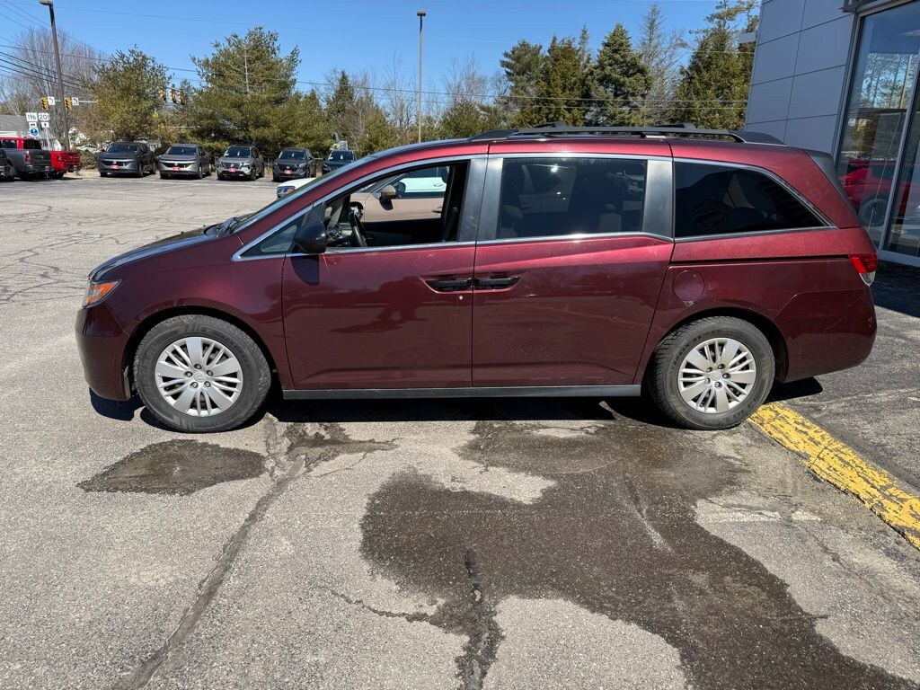 Used 2016 Honda Odyssey LX Van Passenger Van