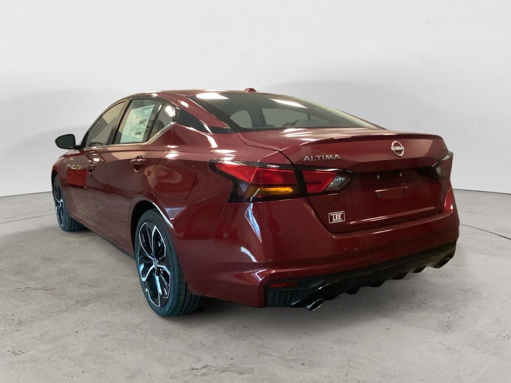 Used 2024 Nissan Altima 2.5 SR Sedan