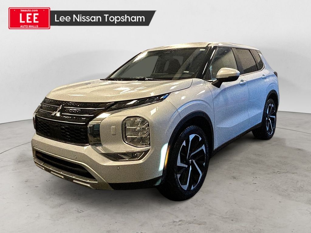 Used 2024 Mitsubishi Outlander SE SUV