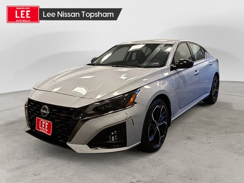 Used 2025 Nissan Altima SR Sedan
