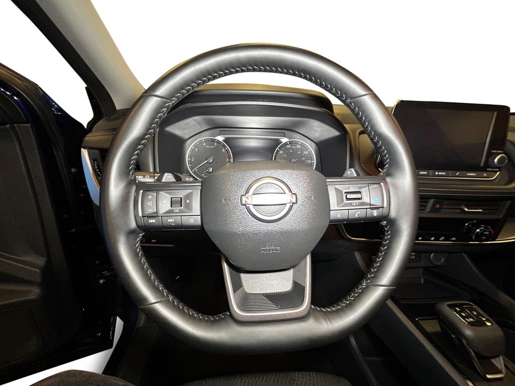 2025 Nissan Rogue SV - Photo 13