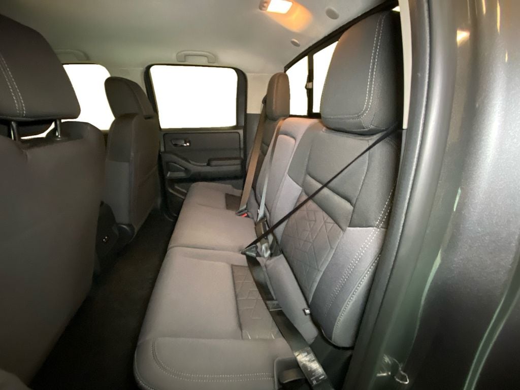 2026 Nissan Frontier SV - Photo 13