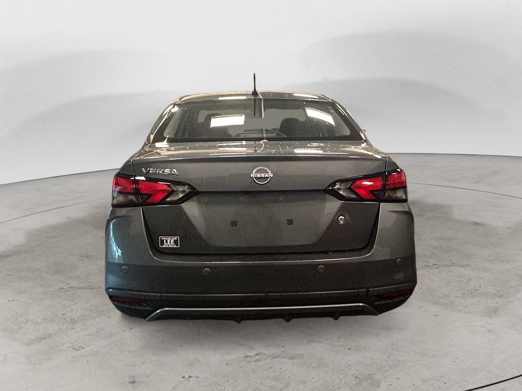 2025 Nissan Versa 1.6 S photo 4