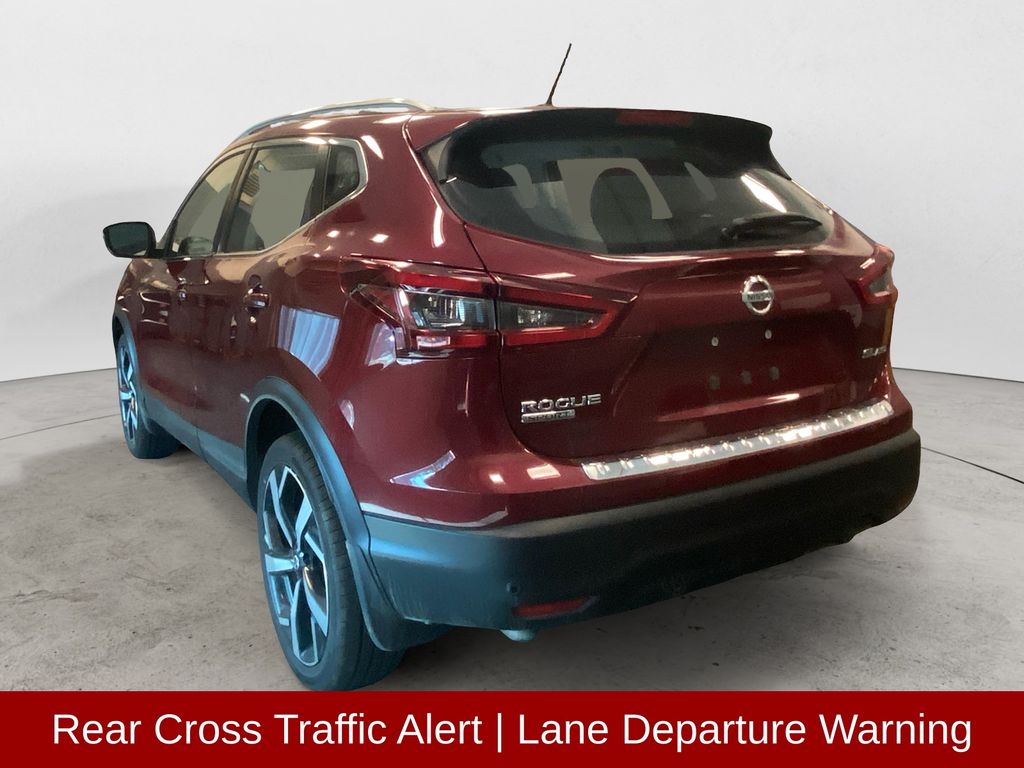2022 Nissan Rogue Sport SL photo 3