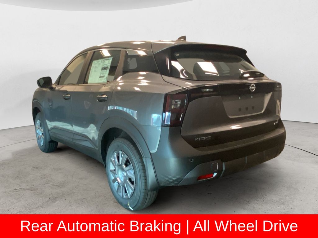 2025 Nissan Kicks S photo 4