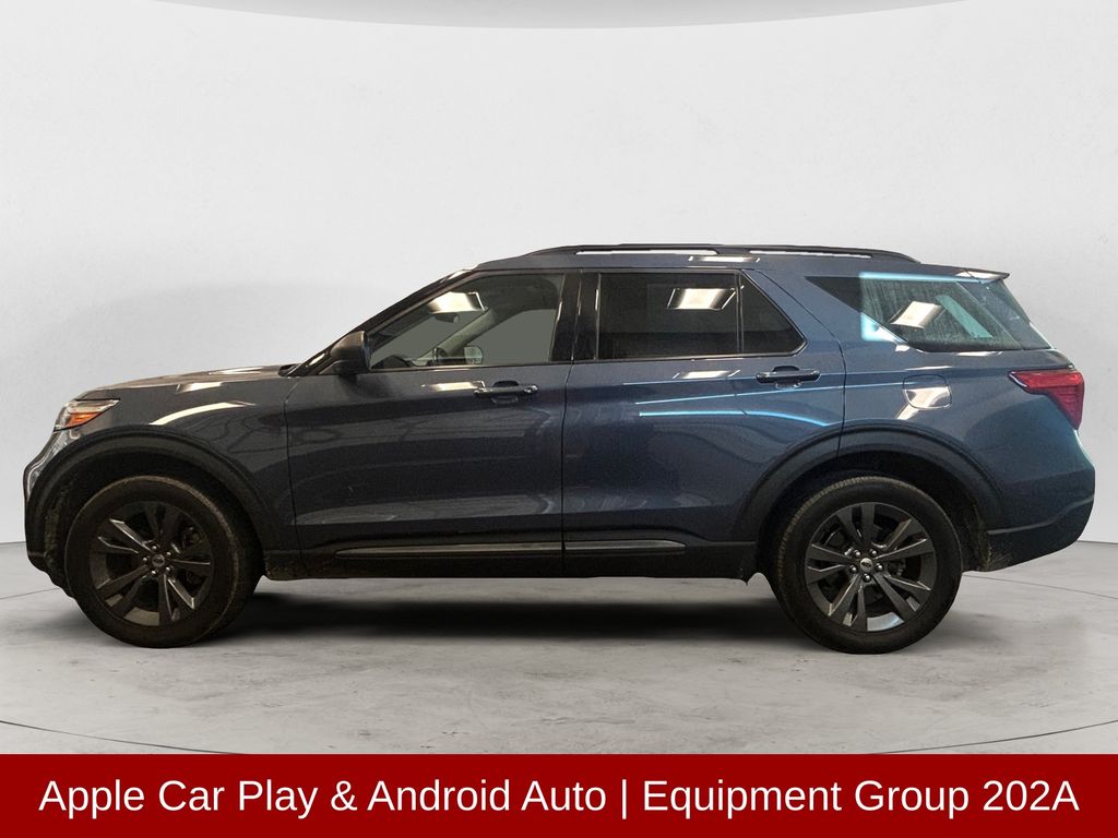2021 Ford Explorer XLT photo 2