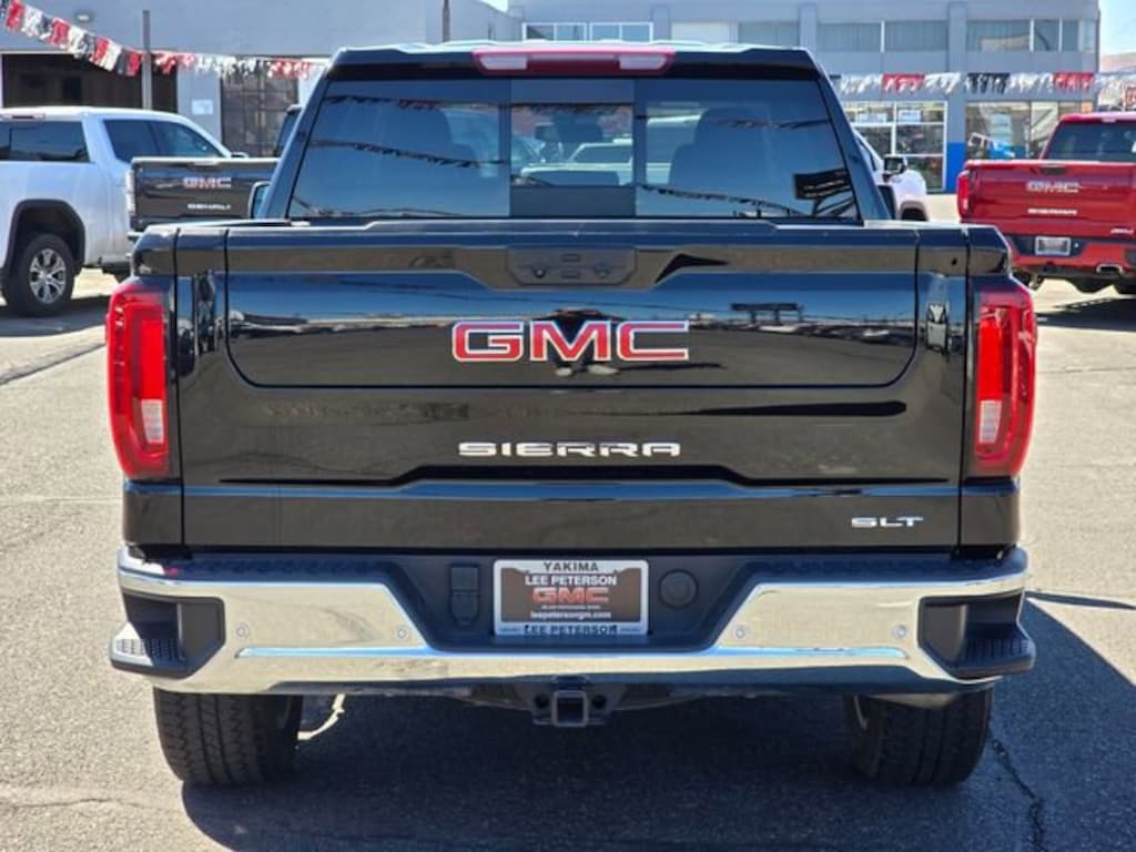 Used 2022 GMC Sierra 1500 SLT Truck Crew Cab