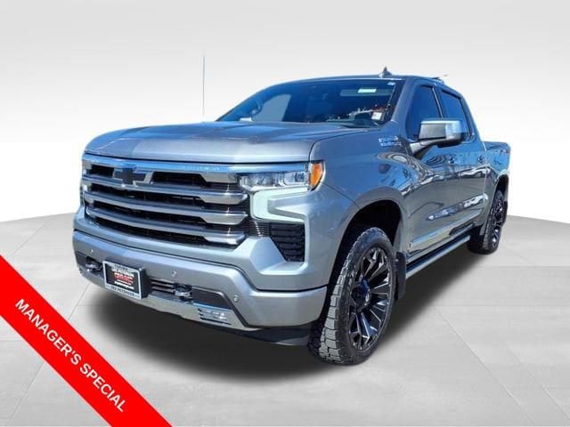 2025 Chevrolet Silverado 1500 High Country 4X4 Crew Cab Short Box's photo