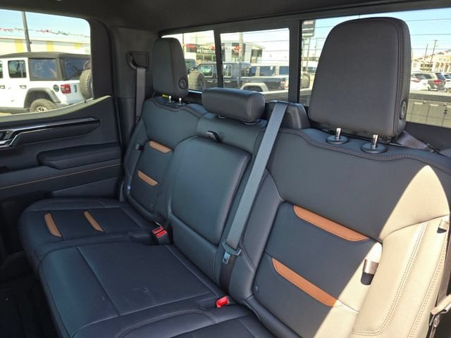 2026 GMC Sierra 1500 AT4 - Photo 17