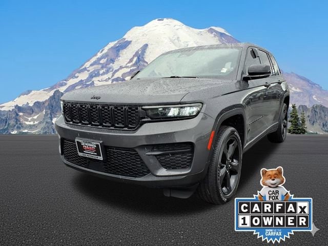 2023 Jeep Grand Cherokee Altitude's photo