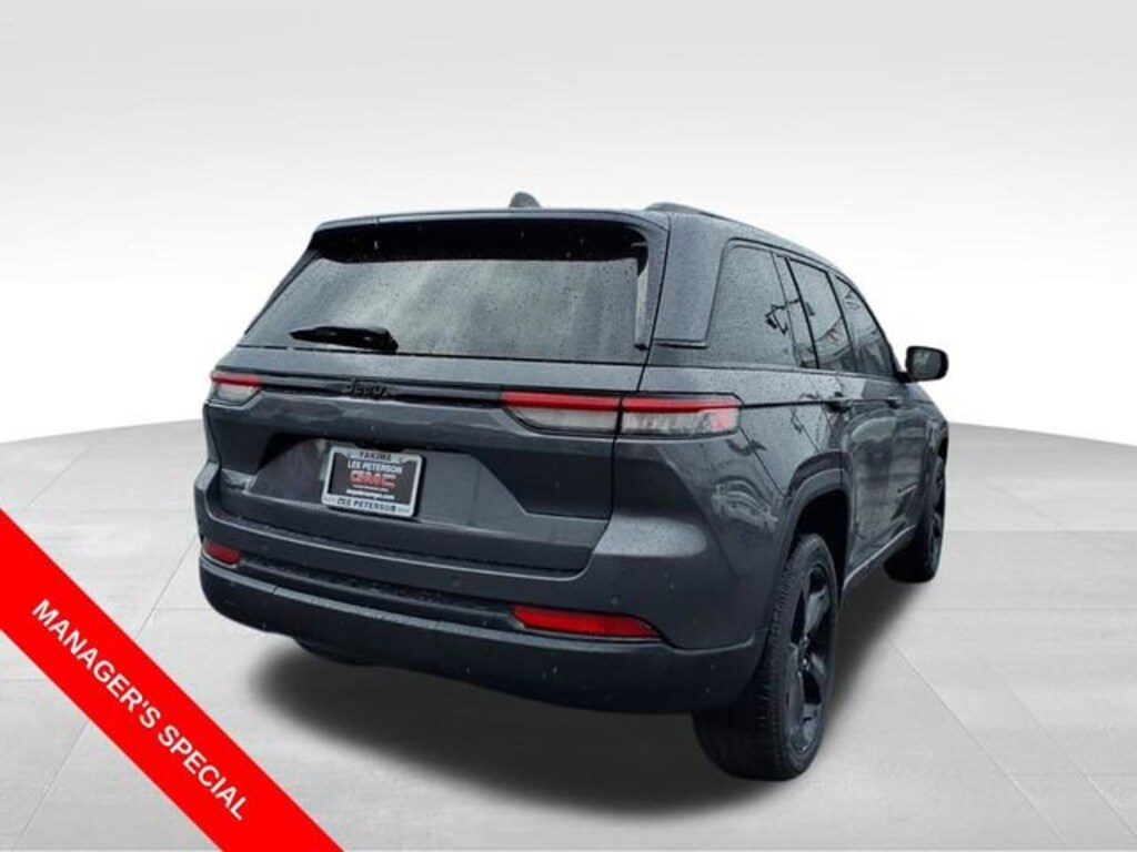 Used 2023 Jeep Grand Cherokee Altitude SUV