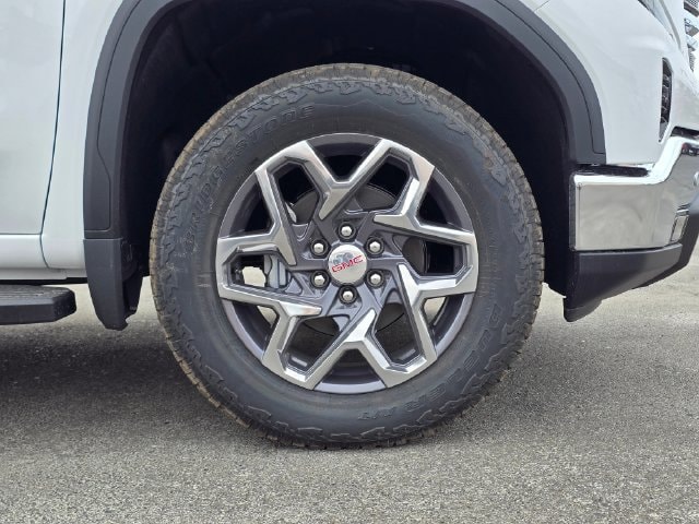 2026 GMC Sierra 1500 SLT - Photo 9