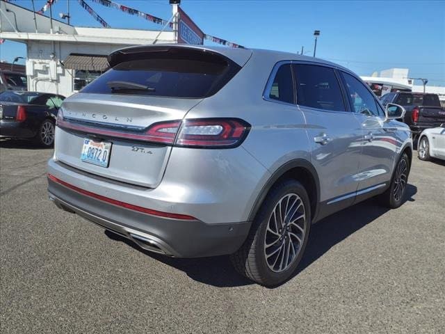 Used 2019 Lincoln Nautilus Reserve with VIN 2LMPJ8LP3KBL35774 for sale in Yakima, WA