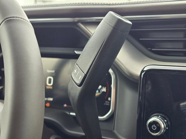 2026 GMC Sierra 3500HD Denali - Photo 38