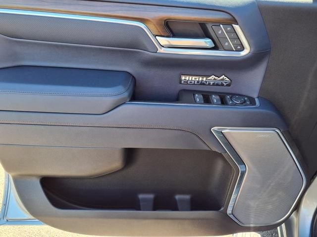2025 Chevrolet Silverado 1500 High Country - Photo 14