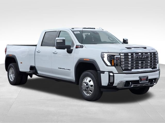 2026 GMC Sierra 3500HD Denali - Photo 7