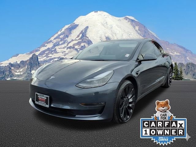 2022 Tesla Model 3 Performance's photo