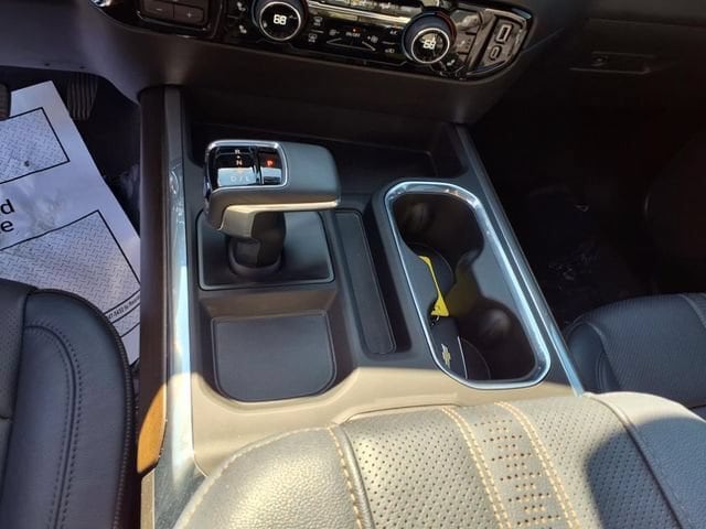 2025 Chevrolet Silverado 1500 High Country - Photo 17