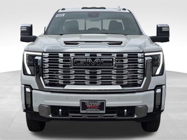 2026 GMC Sierra 3500HD Denali - Photo 8