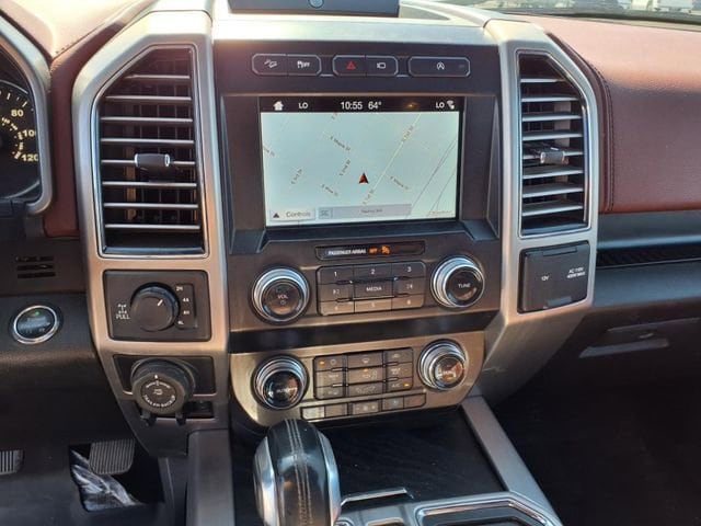 2019 Ford F-150 Platinum - Photo 17
