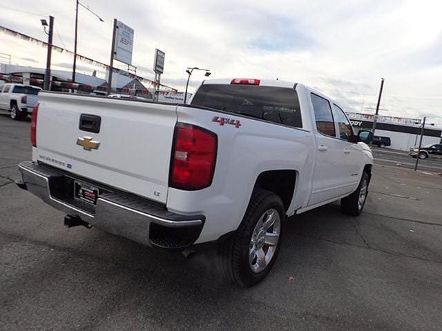 Used 2018 Chevrolet Silverado 1500 LT with VIN 3GCUKRER2JG383718 for sale in Yakima, WA