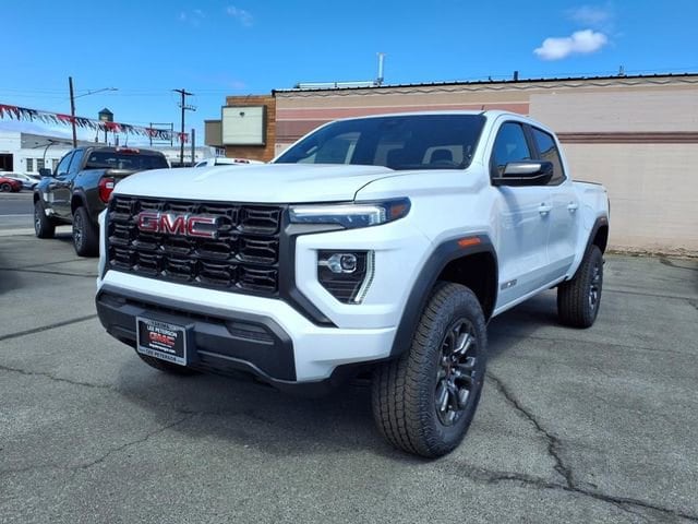 2025 GMC Canyon Elevation's photo