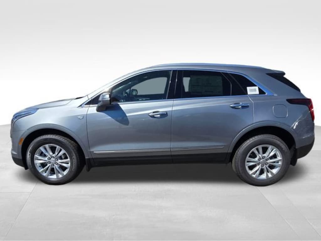 New 2026 CADILLAC XT5 Luxury SUV