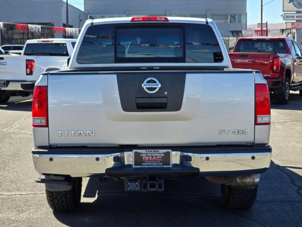 Used 2011 Nissan Titan SV Truck Crew Cab