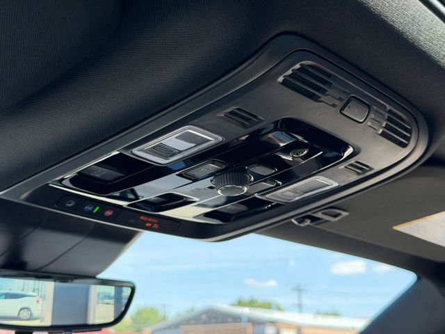 2026 Cadillac Escalade Luxury - Photo 32