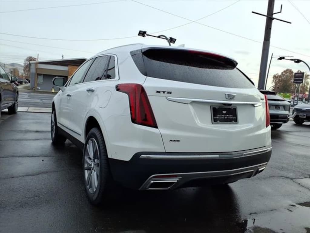 Used 2025 CADILLAC XT5 Premium Luxury SUV