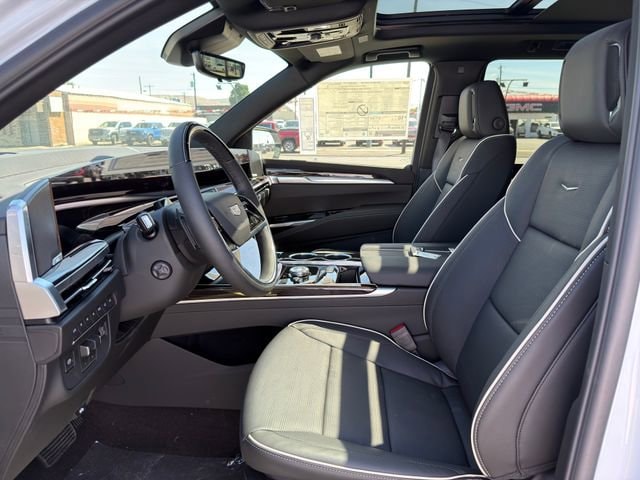 2026 Cadillac Escalade Luxury - Photo 23