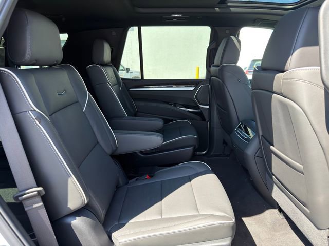 2026 Cadillac Escalade Luxury - Photo 12