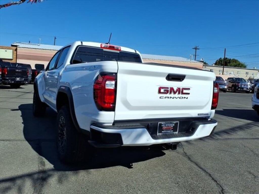 Used 2026 GMC Canyon Elevation Truck Crew Cab