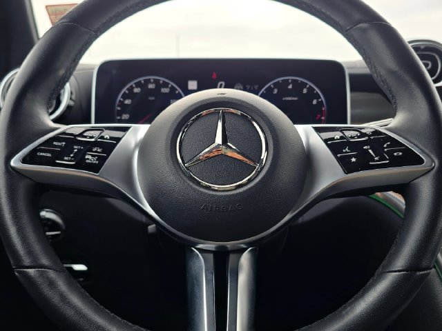 2023 Mercedes-Benz GLC GLC 300 - Photo 24