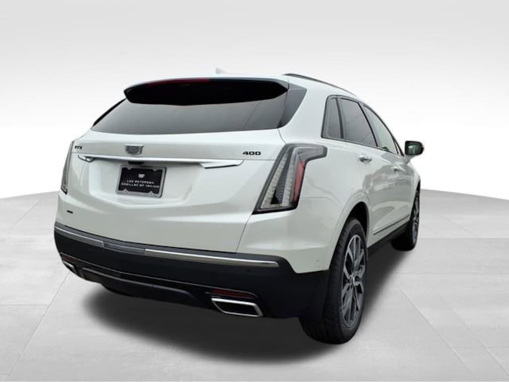 New 2025 CADILLAC XT5 Sport SUV