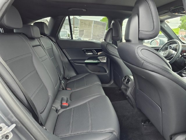 2023 Mercedes-Benz GLC GLC 300 - Photo 12