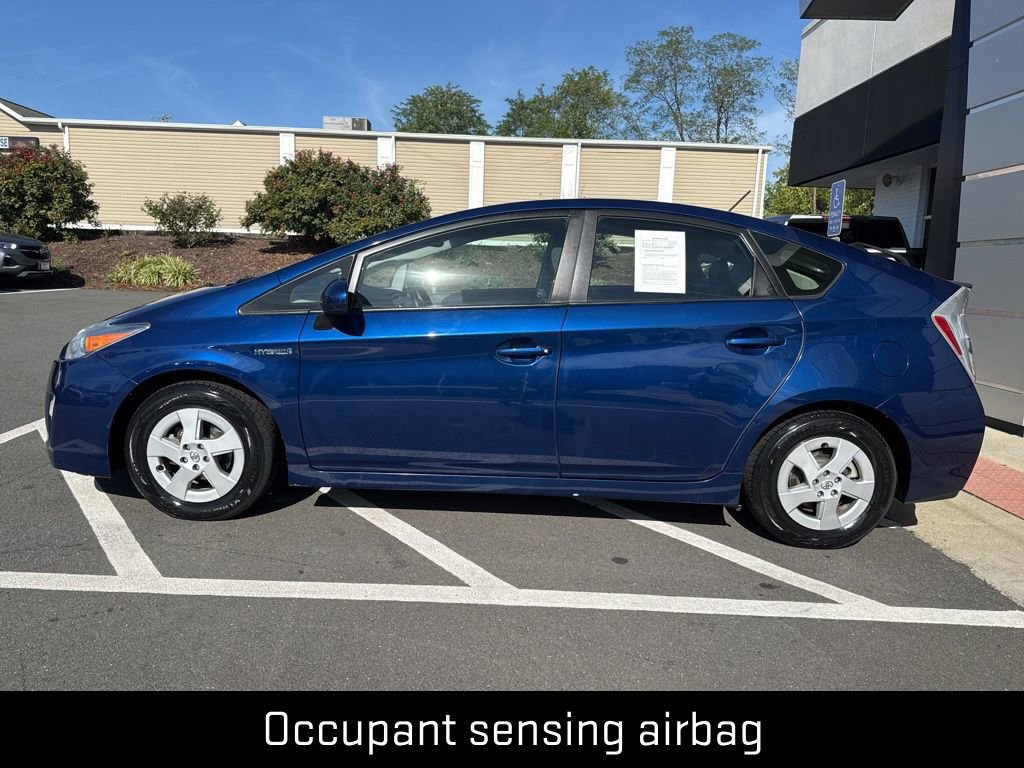 2011 Toyota Prius Three photo 4