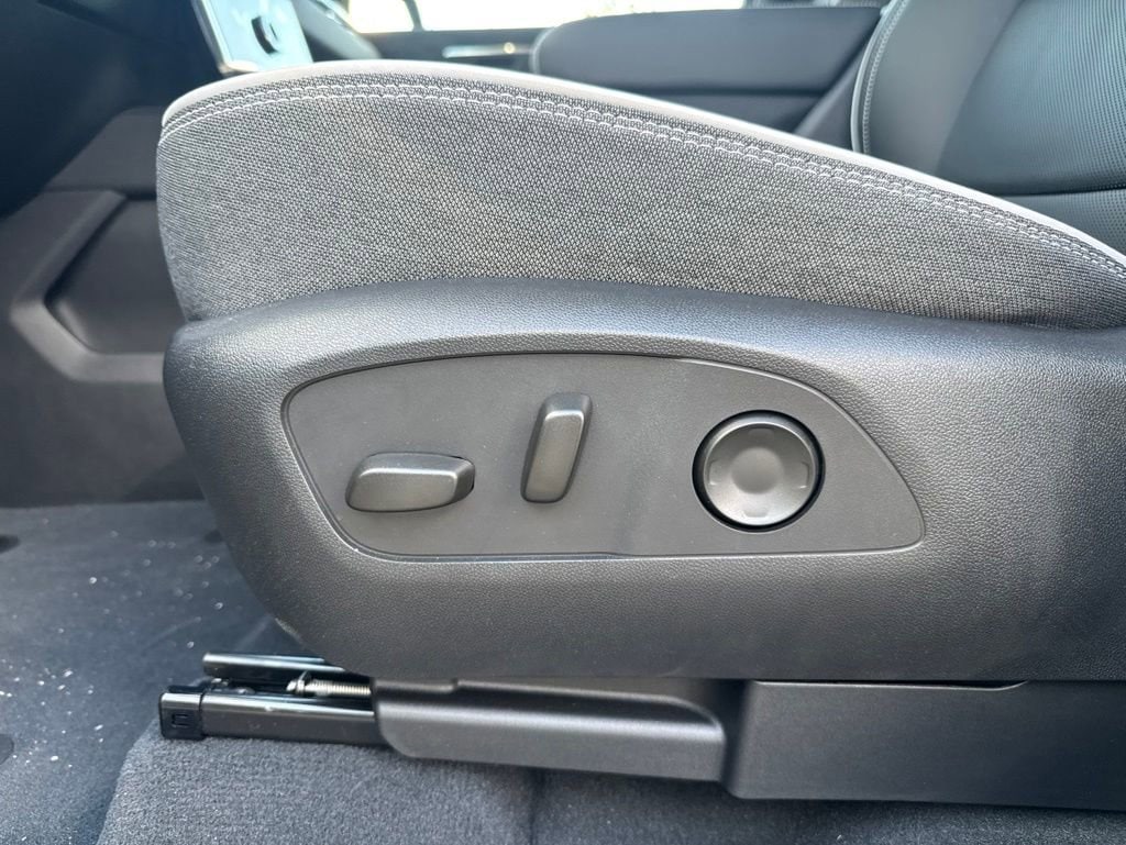 2026 GMC Sierra EV Elevation - Photo 21