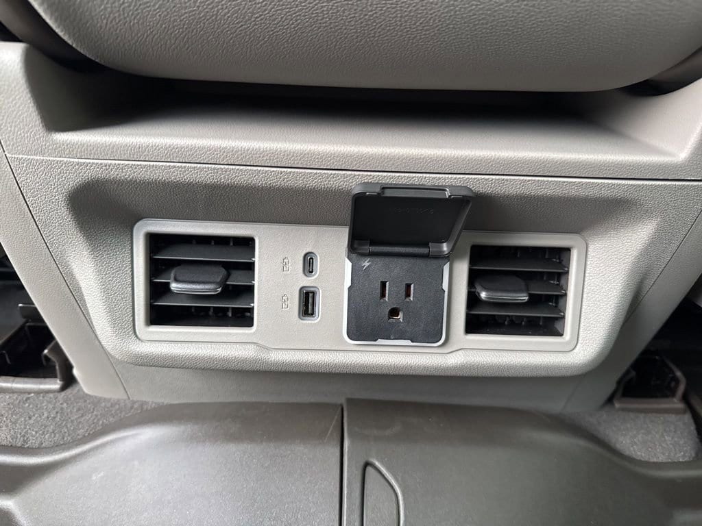 2026 GMC Sierra 1500 SLT - Photo 43