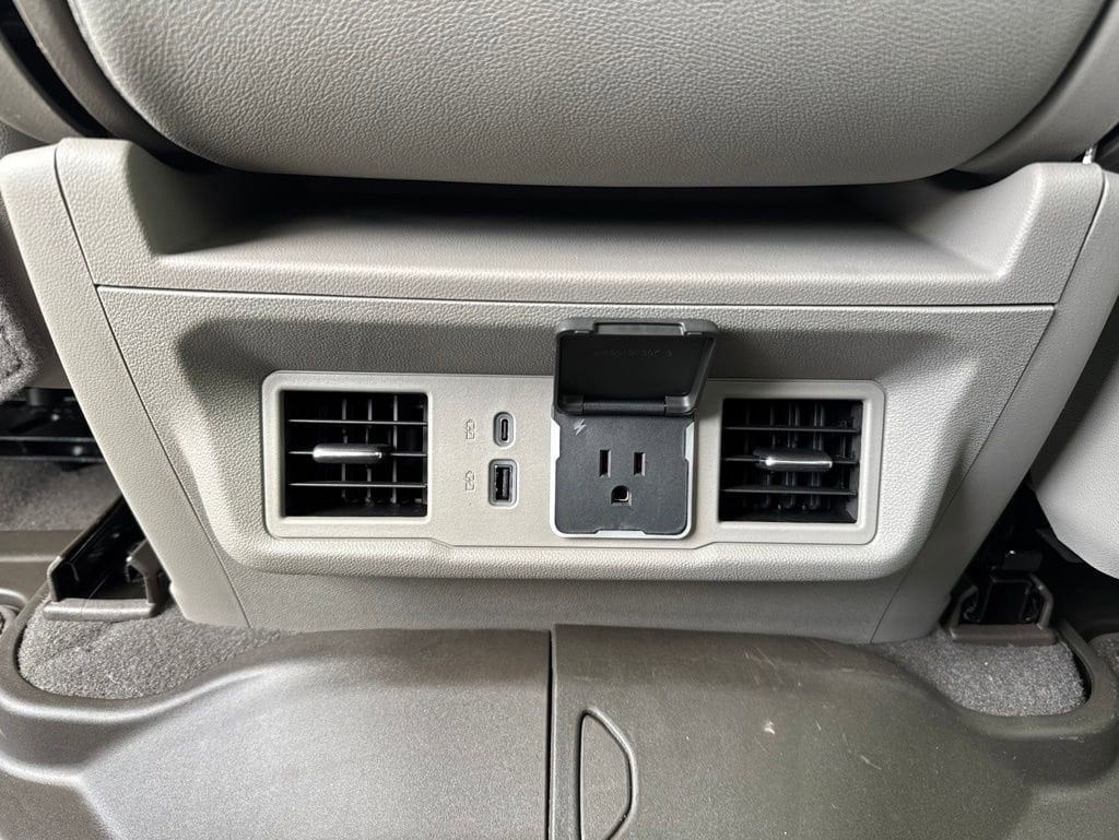 2026 GMC Sierra 1500 SLT - Photo 43