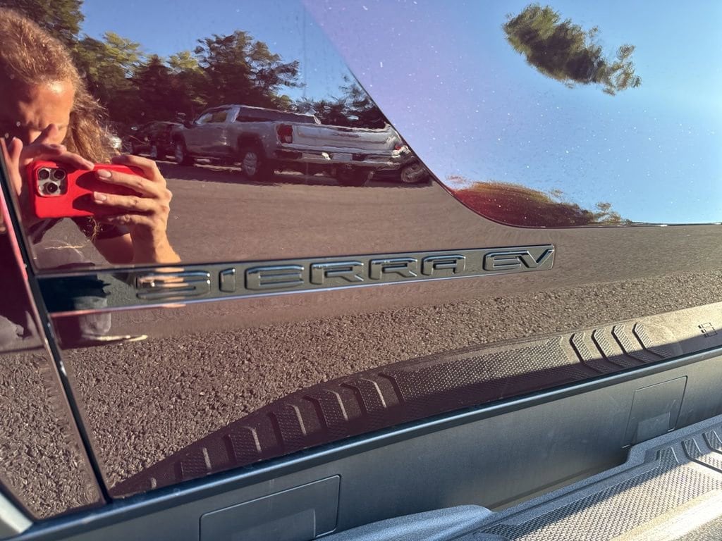 2026 GMC Sierra EV Elevation - Photo 60