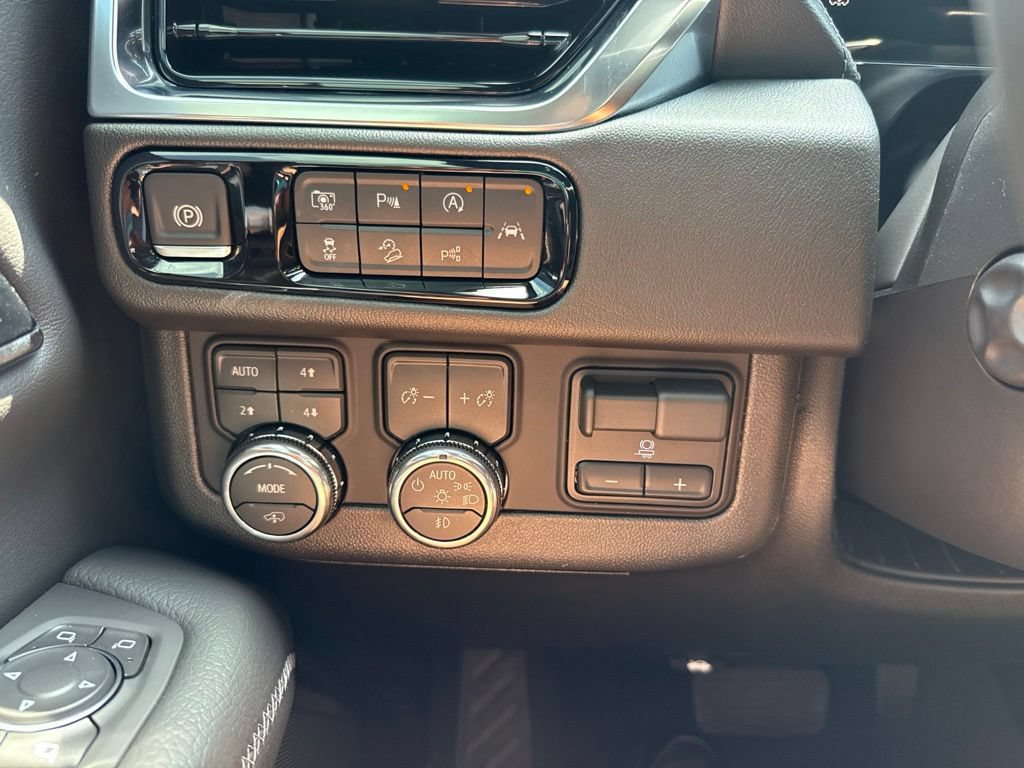 2026 GMC Yukon XL Denali - Photo 21
